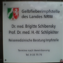 Impfstellen Ärzteschild in Plexiglas